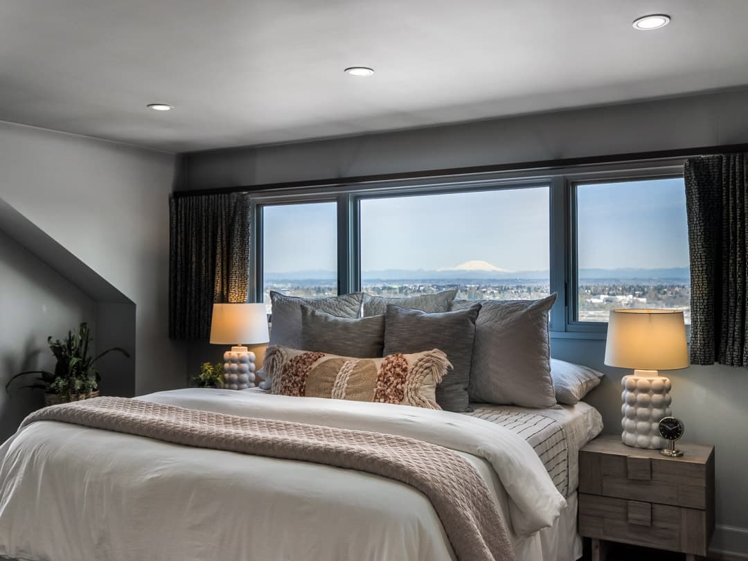 Real estate photography — NW Maywood Dr, Portland, OR